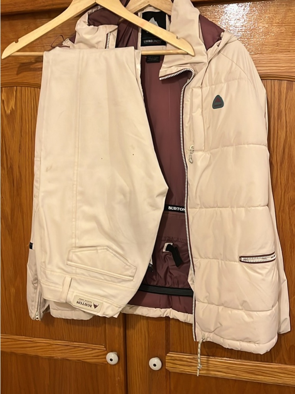 Burton Women’s Ski Puffer Jacket Set in Pale Pink with Mauve Lining